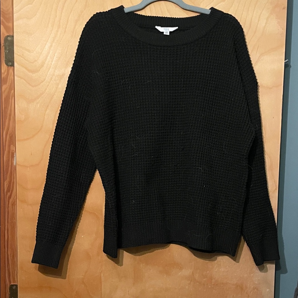 Time and Tru Black Textured Knit Sweater